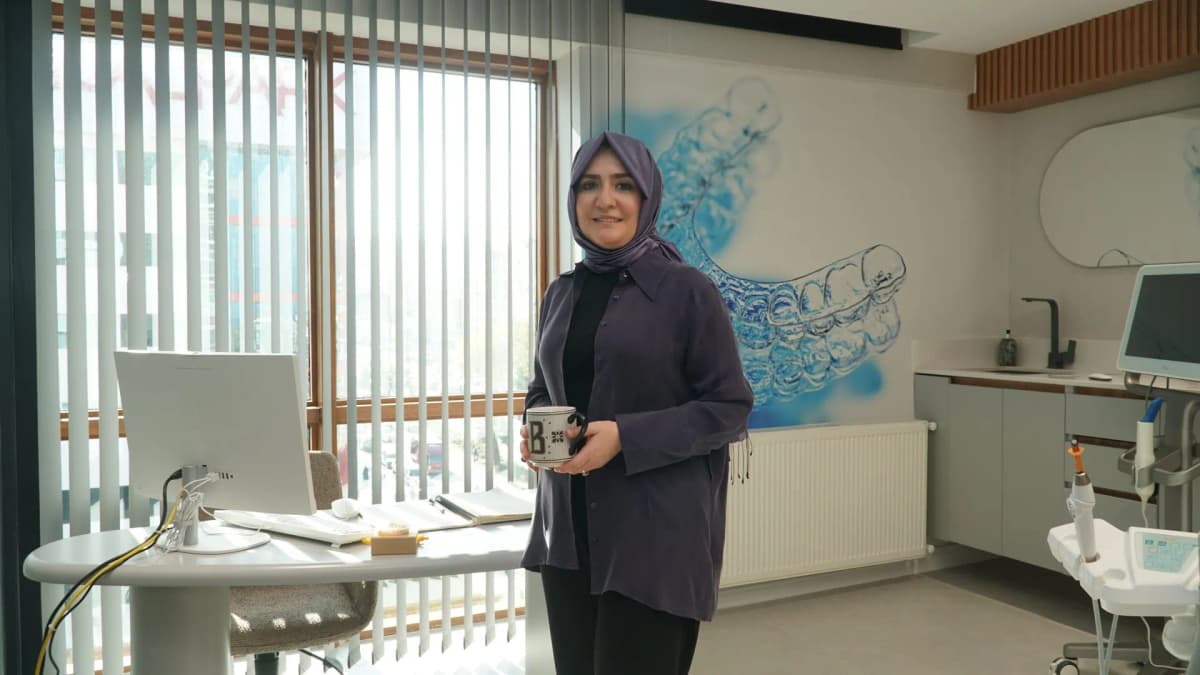 Dr. Betül Uzun muayenehanesi iç mekân detayı